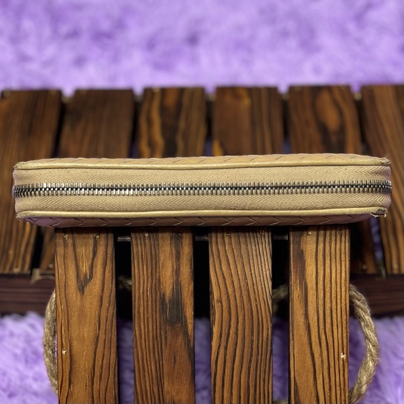 BOTTEGA VENETA Woven Zip Around Long Wallet - Picture 6 of 13